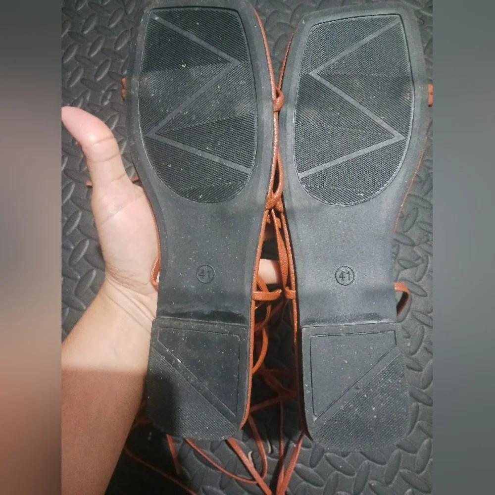 Women Brown Lace Up Flat Sandals - Picture 10 of 11